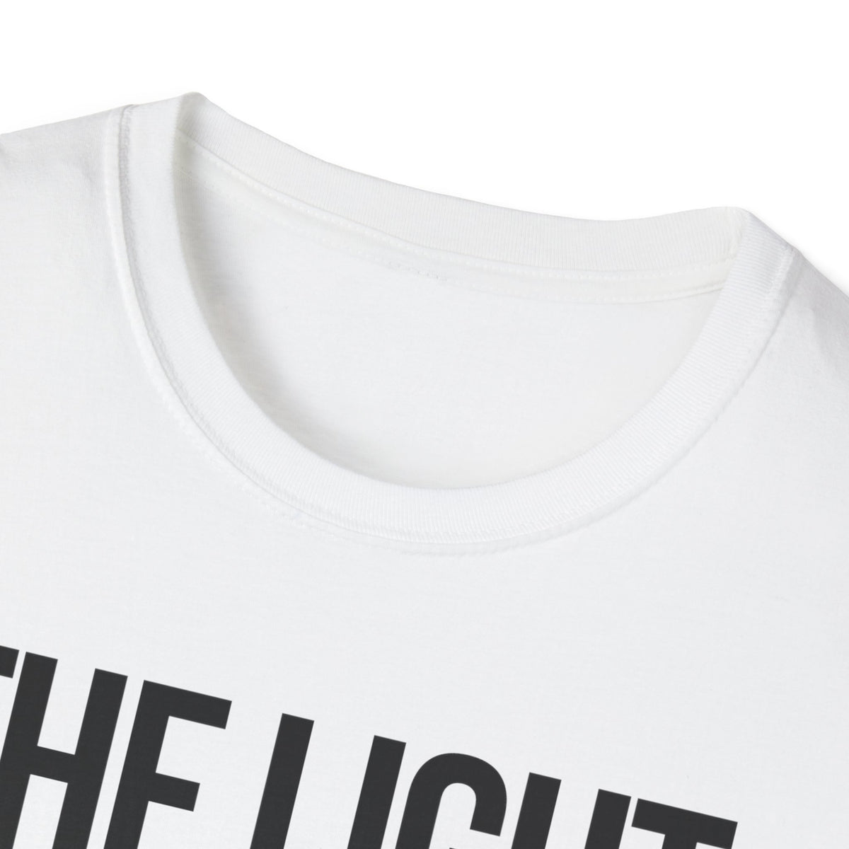The Light Shines in the Darkness T-Shirt (Light) - CURVY