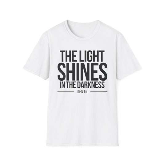 The Light Shines in the Darkness T-Shirt (Light) - CURVY