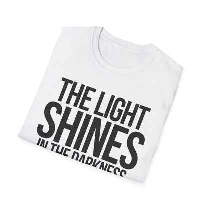 The Light Shines in the Darkness T-Shirt (Light) - CURVY